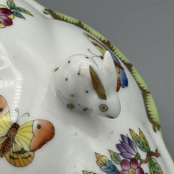 Vtg Herend Queen Victoria Porcelain Rd Box & Lid Trinket Dish with Bunny Finial - Picture 5 of 10